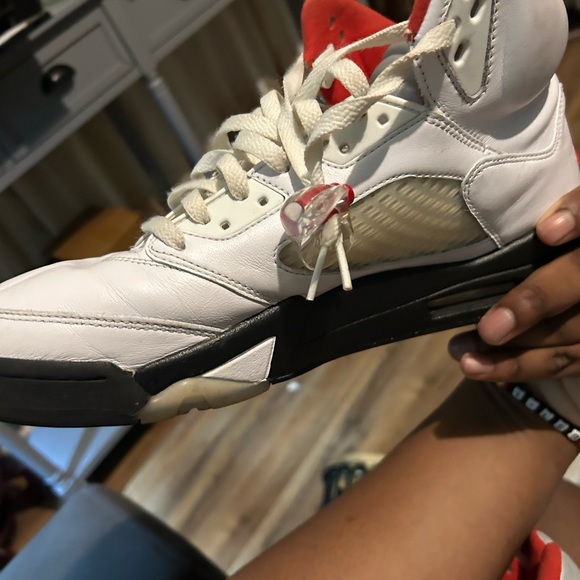 2 Jordan 5s for sale - Picture 5 of 16